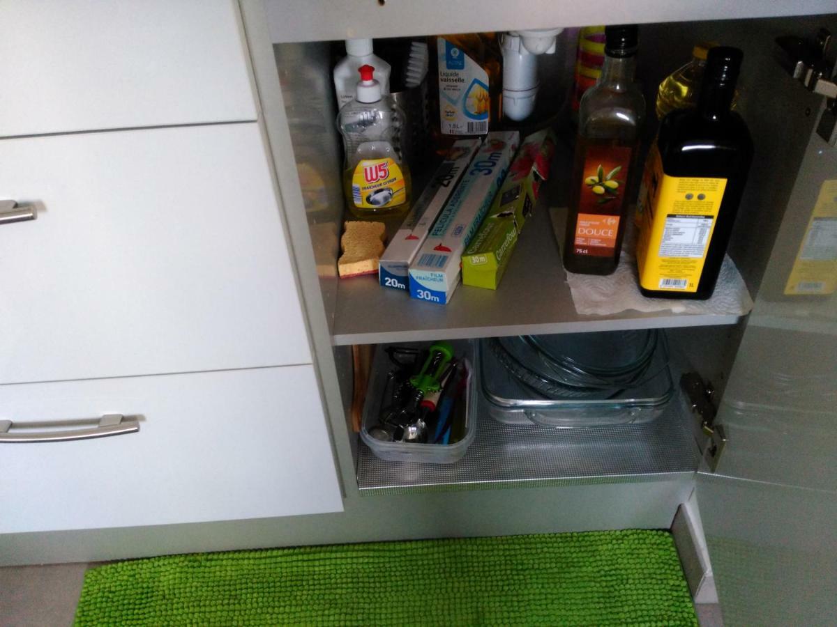 Appartement F3 Avec Parking Privee Сен-Приест Екстериор снимка